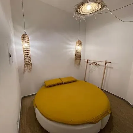 아파트 Pamp'arles